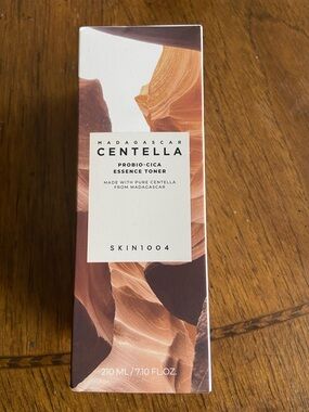 SKIN1004 Madagascar Centella Probio-Cica Essence Toner